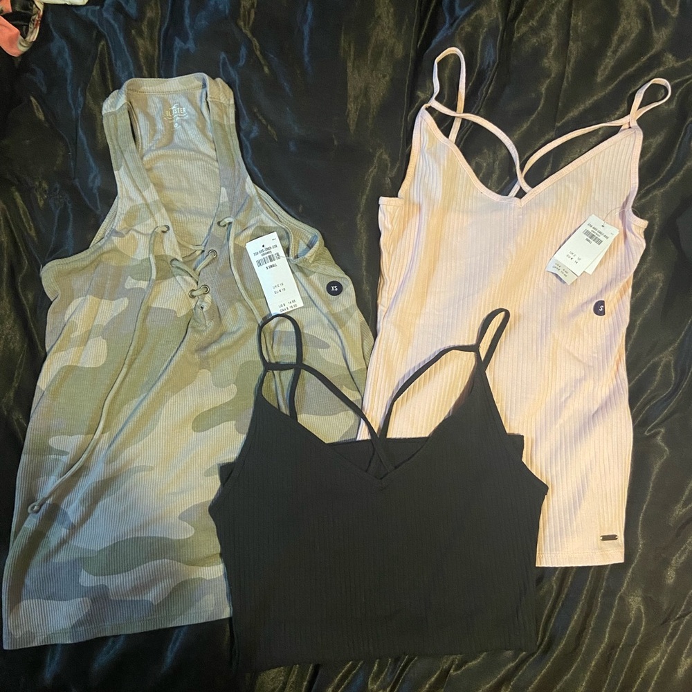 Hollister tank top lot